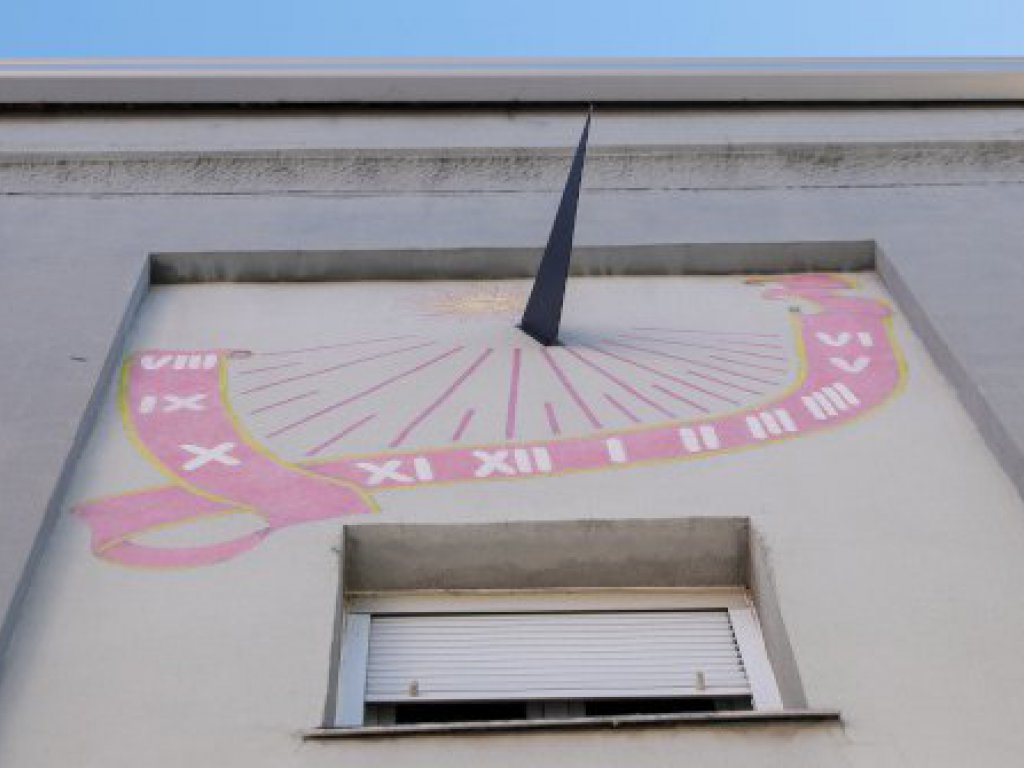 Relojes barrio de Moscardó