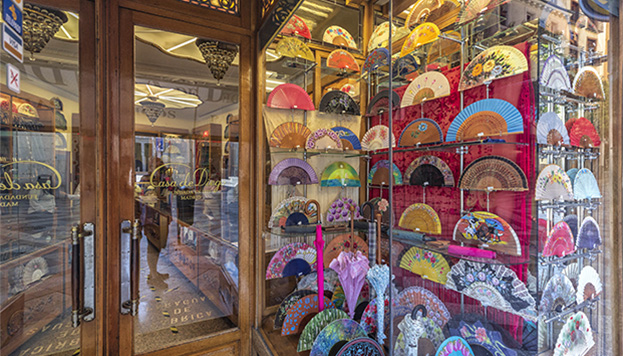 Casa de Diego es la tienda más antigua de la Puerta del Sol (©Álvaro López del Cerro).