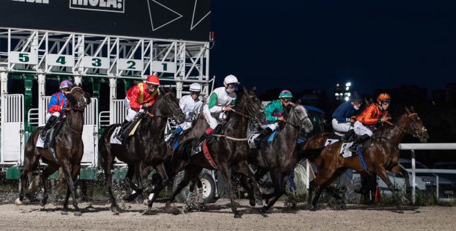Carreras nocturnas en el Hipódromo de La Zarzuela