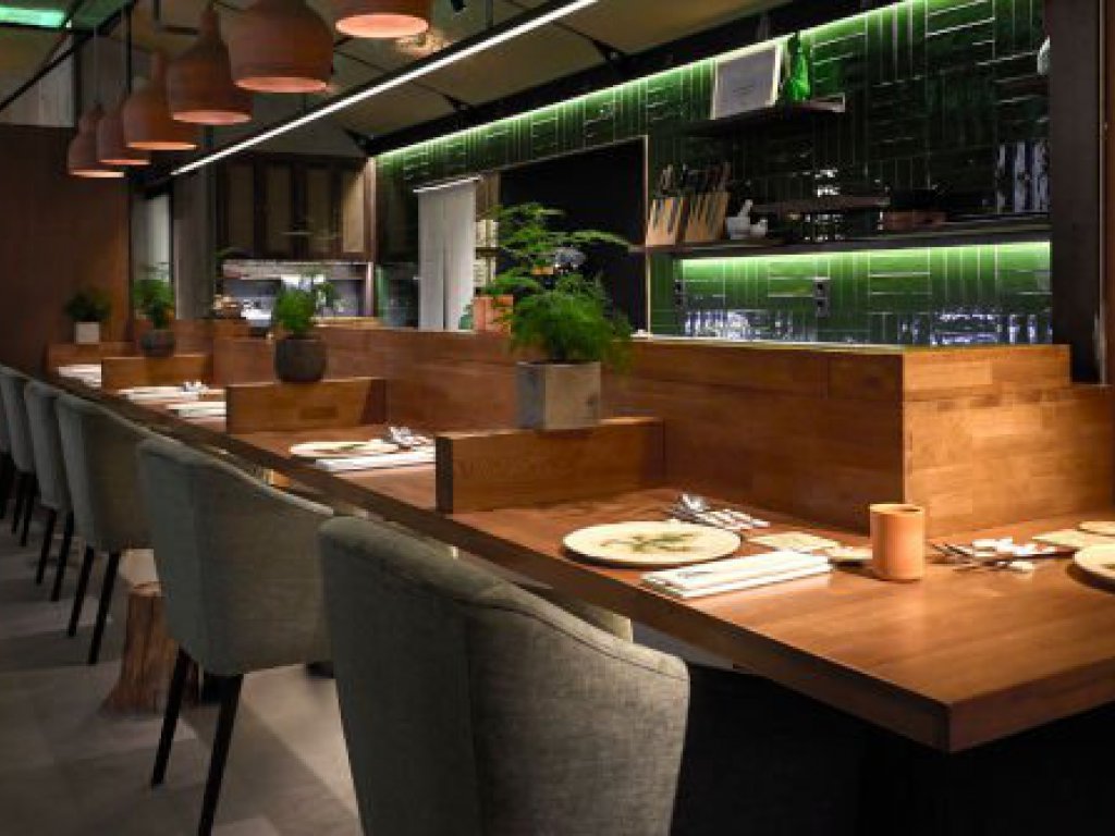 EL INVERNADERO  Ponzano, 85. RÍOS ROSAS / CUATRO CAMINOS Tel. 628 93 93 67