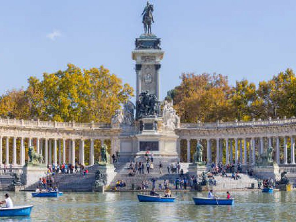 Estanque del Parque de El Retiro / Monumento a Alfonso XII