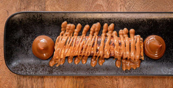 Panqueque con dulce de leche y mousse de plátano del restaurante Toga (La Latina)